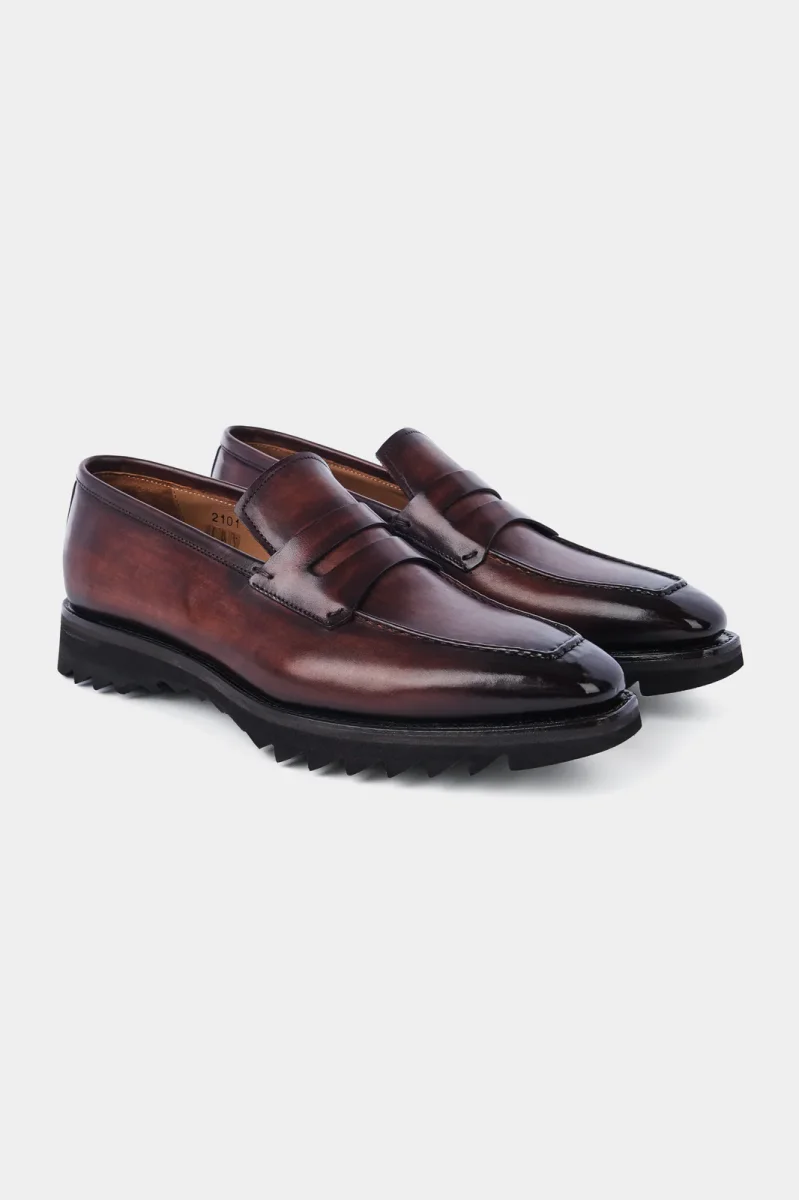 Mocassins en cuir patiné avec semelle crantée - Marron – Image 2